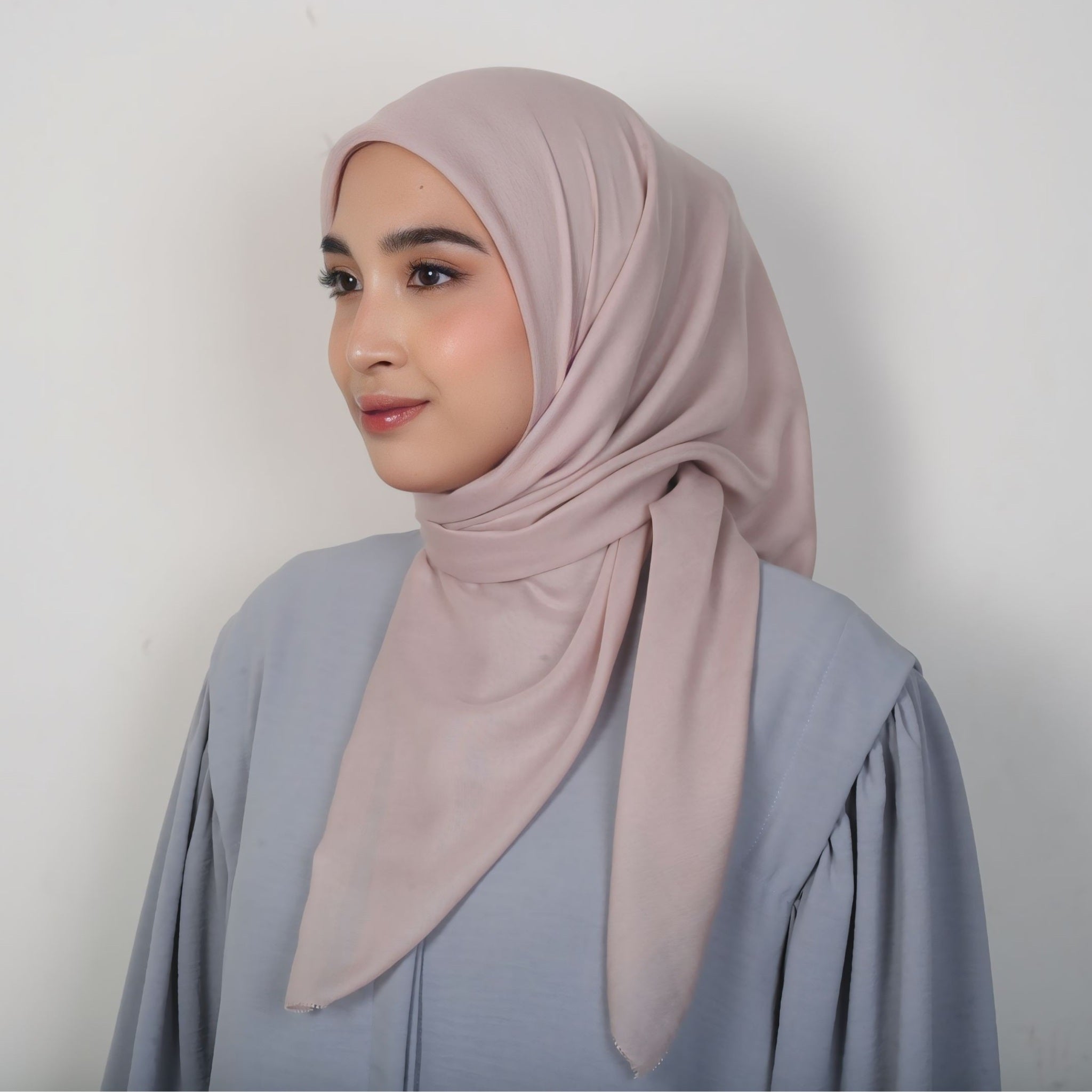 Image of Eclemix Ara Plain Hijab | Hijab Polos Segiempat Paris Premium